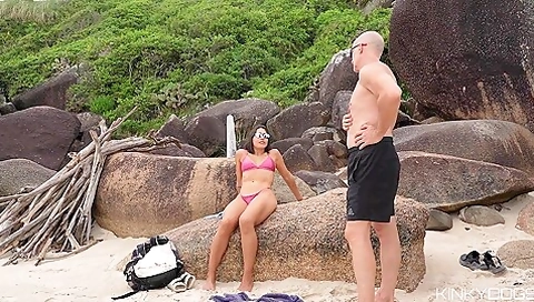 Encuentro A Mi Amiga En Playa Nudista Y Termina Desnuda En Mi Cama (novela - Capitulo 3)